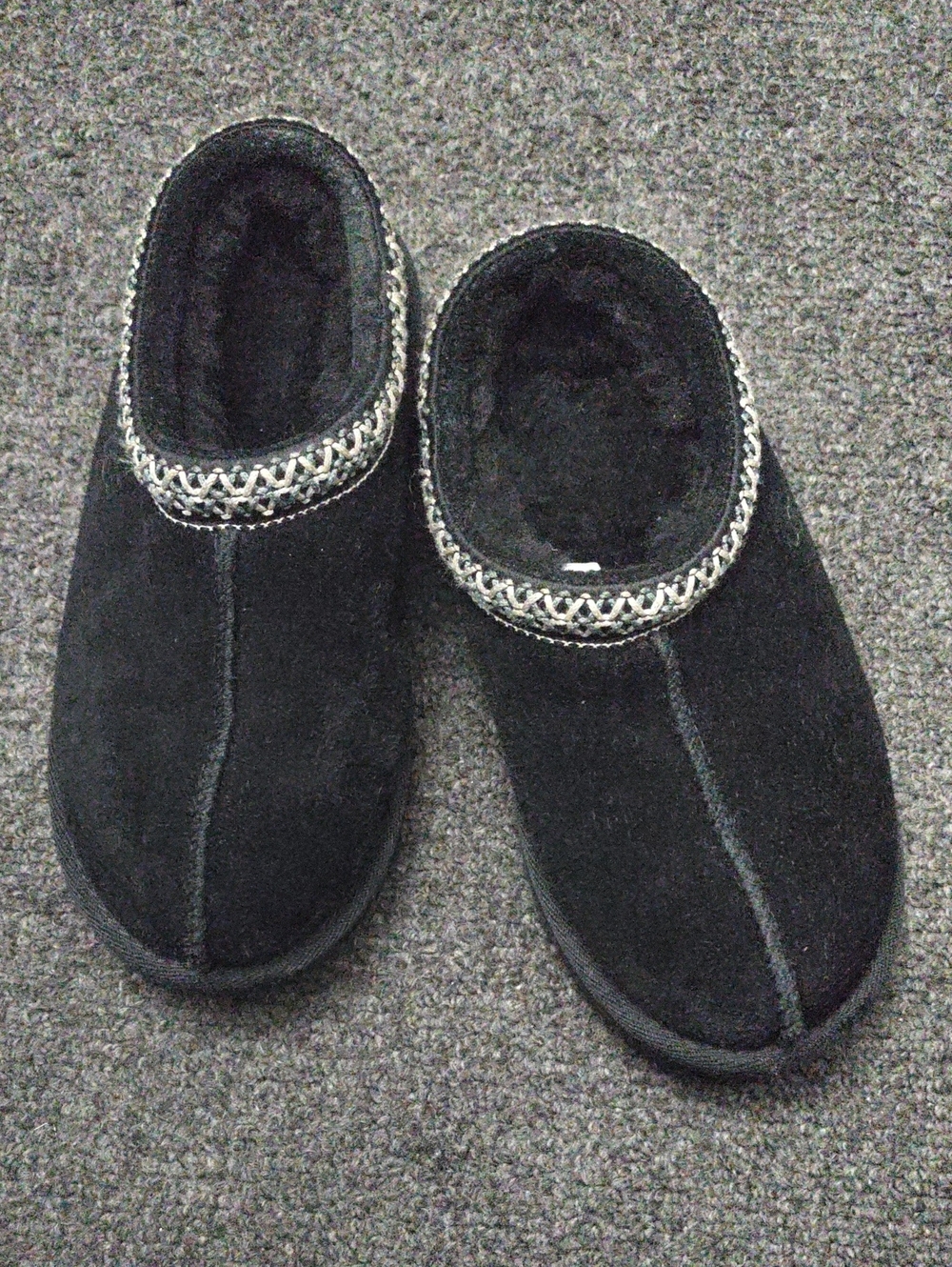 Kid's Black Cozy Slip-On Slippers - Sheepskin Upper